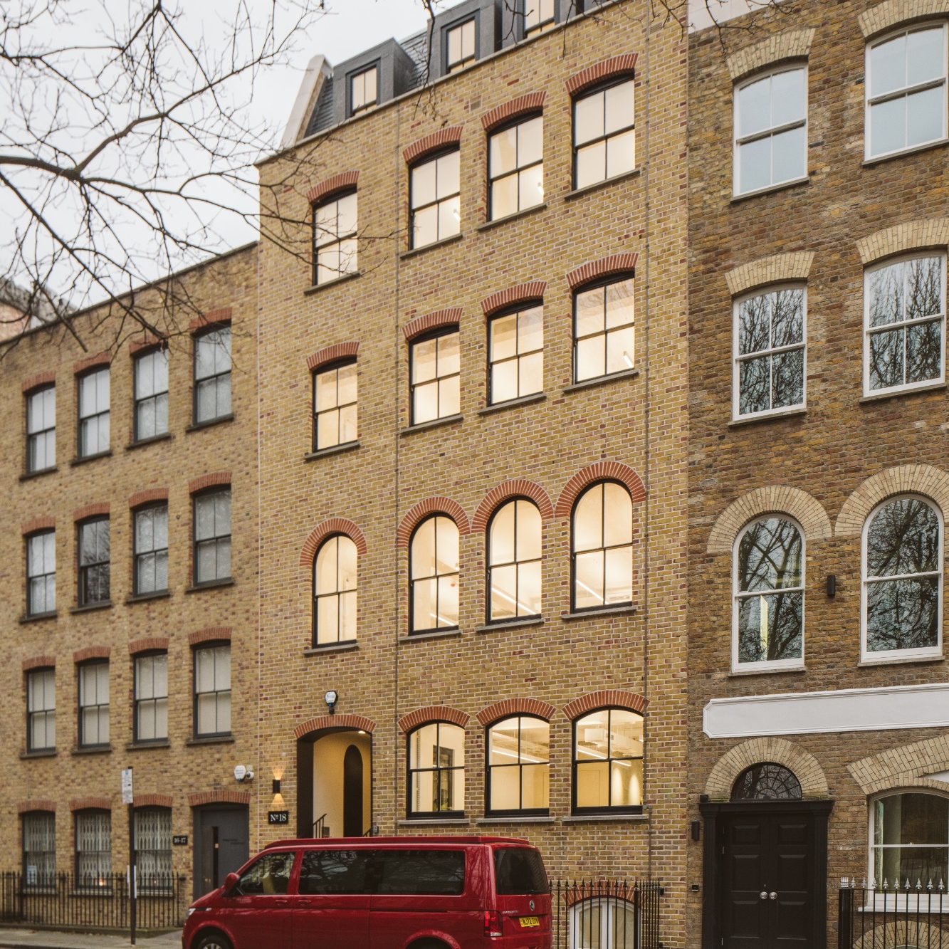 18 Clerkenwell Close